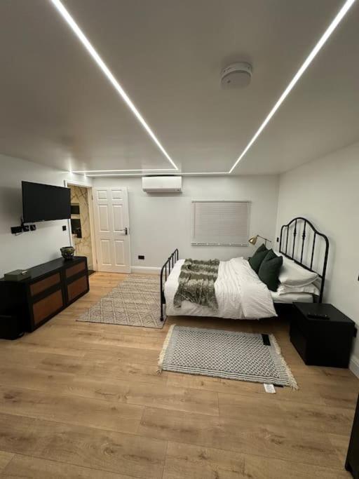 Villa House Watford  Exterior foto